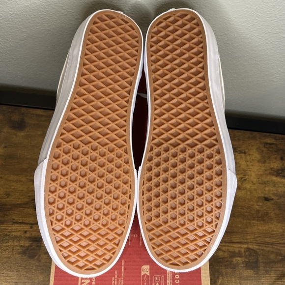 Vans Floral White Classic Skate Casual Shoe Sneaker Women’s Size 11 NEW - Picture 6 of 7